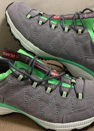 Olang тренинговые новые унисекс кроссовки на vibram подошве оригинал!