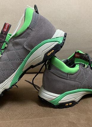 Olang тренинговые новые унисекс кроссовки на vibram подошве оригинал!