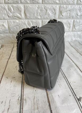 Женская кожаная сумка среднего размера черная стеганая италия новая коллекция5 фото