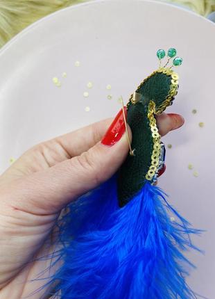 Брошь из бисера павлин 4