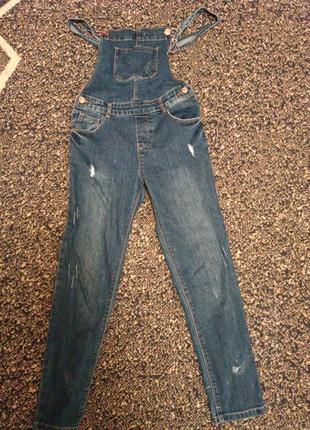 Классный джинсовый комбинезон ромпер с дырами на девочку1 фото