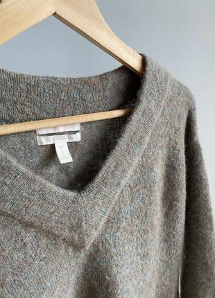 Теплый свитер из альпаки и шерсти с v-образным вырезом h&m4 фото