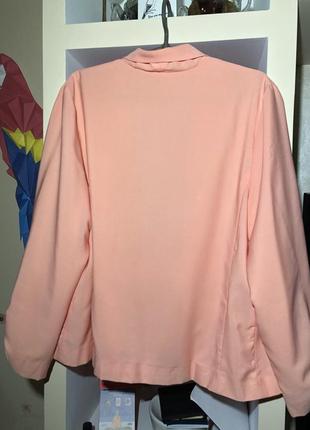 Пиджак персикового цвета, размер 2хл2 фото