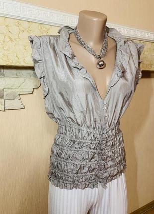 Блуза рубашка шелковая с декольте и рюшами3 фото