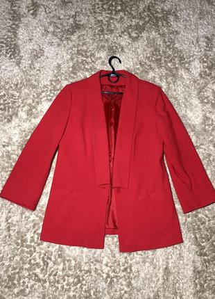 Красный стильный пиджак, размер м/л