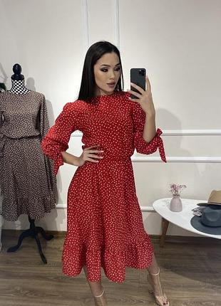 Легка сукня в горох з рюшею3 фото