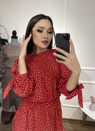 Легка сукня в горох з рюшею5 фото