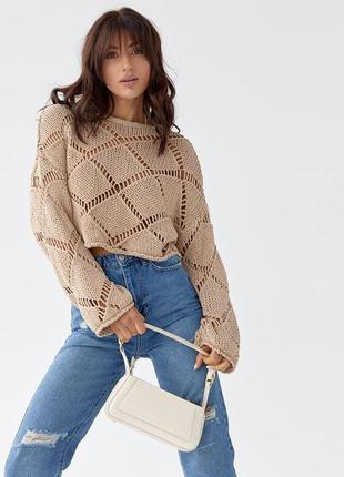 Женский укороченный свитер с узором на весну. мода весна 2023