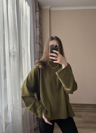 М’який светрик в рубчик вільного крою в оливковому відтінку від george