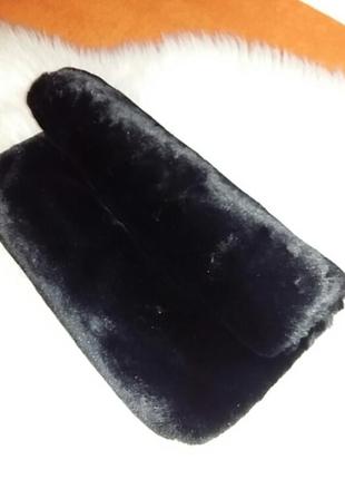 Бомбезная меховая сумка клач на магнитном замке.