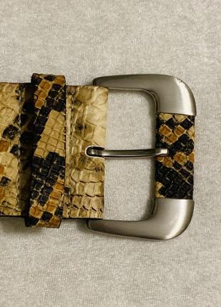 Стильный широкий длинный кожаный ремень со змеиным принтом9 фото
