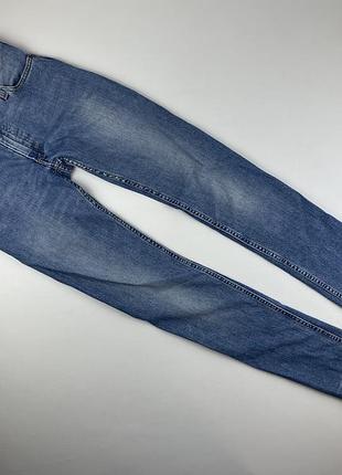 Джинсы acne