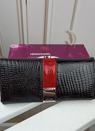 Женский кожаный лакированный кошелек черный, бронзовый, бордовый2 фото