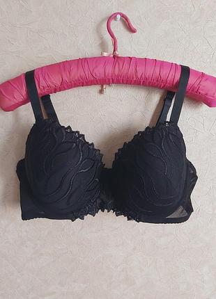 Бюстгальтер
