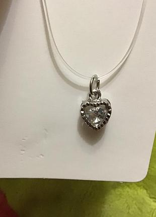 Гарна прикраса на шию на силіконовій нитці «серце»3 фото