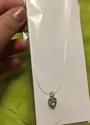 Гарна прикраса на шию на силіконовій нитці «серце»