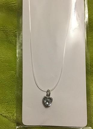 Гарна прикраса на шию на силіконовій нитці «серце»5 фото