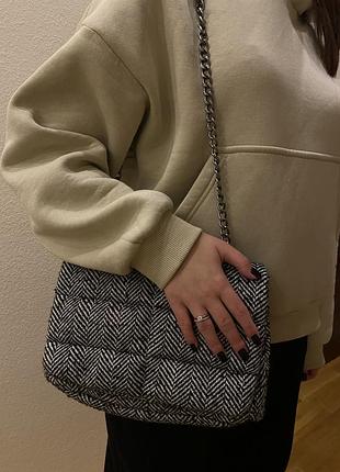 Сумка на ланцюжку zara