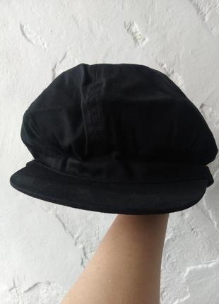 Новая женская кепка черного цвета3 фото