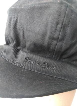 Новая женская кепка черного цвета4 фото