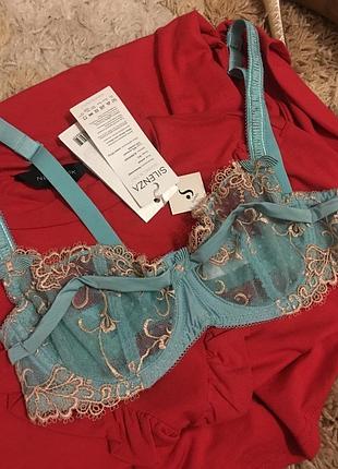 Нереально красивый итальянский фирменный бюстгальтер silenza confidenza