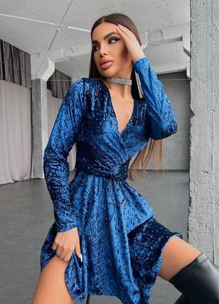 Бархатное платье