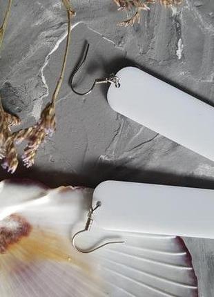 Серьги акриловые плейбой заяц портрет зайчик силует пластика море летние легкие весячие5 фото