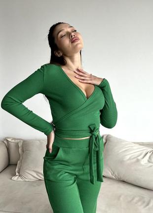 Женский брючный костюм с кофтой топом черный зеленый коричневый бежевый синий малиновый электрик5 фото
