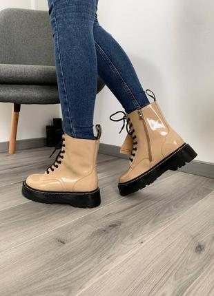 Женские ботинки dr.martens jadon beige patent