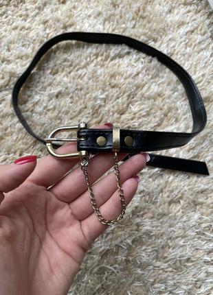 Чёрный тонкий пояс экокожа на талию с золотой фурнитурой