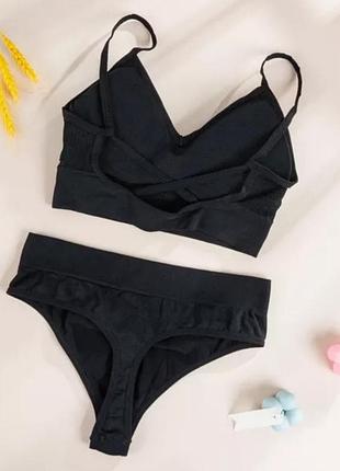 Комплект женского нижнего белья в рубчик m/l черный.