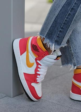 Кросівки nike air jordan 1 retro high og light fusion red5 фото