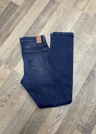 Якісні гарні джинси