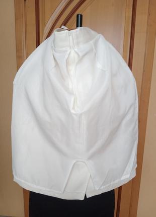 Белая шерстяная юбка с имитацией запаха5 фото