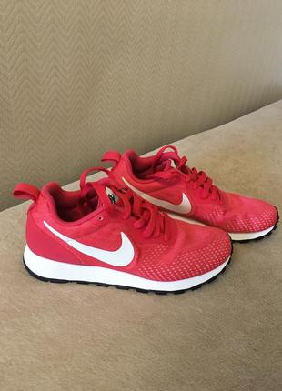 Кроссовки женские nike md runner 2 eng mesh 36,5 размер 69 фото