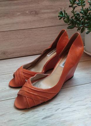 Танкетка туфлі на платформі steve madden