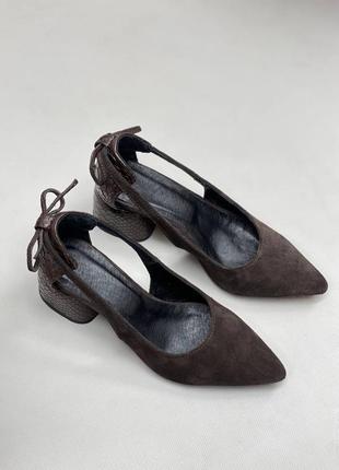 Екслюзивні туфлі лодочки з італійської шкіри та замші жіночі10 фото