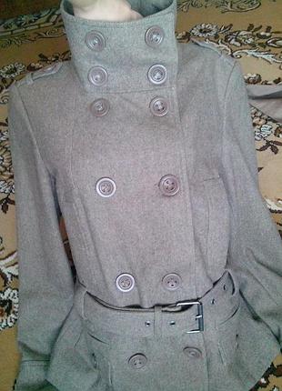 Стильне тепле пальто косуха clockhouse