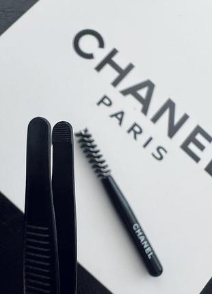 Пинцет + щеточка для бровей