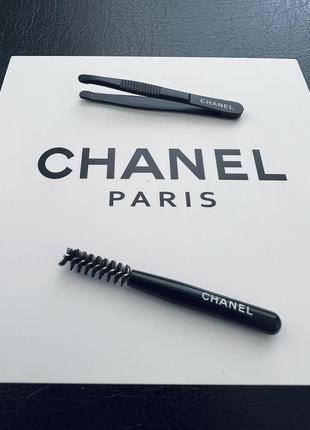 Пинцет + щеточка для бровей