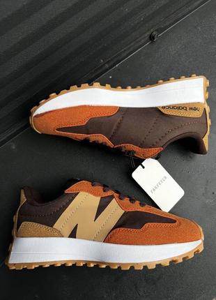 Классные женские кроссовки new balance 327 brown orange коричневые с оранжевым