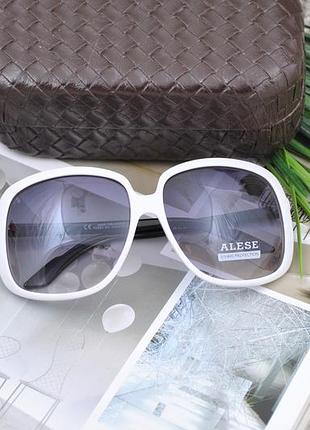 Красивые необычные солнцезащитные большие очки   alese
