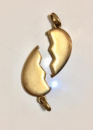 Две половинки сердца для влюблённых