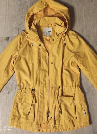 Продам жіночу вітровку бренду only