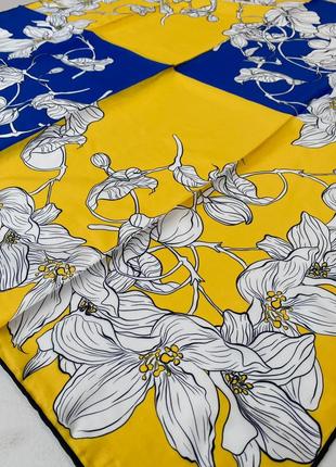 Нежный шелковый платок в украинском стиле 💙💛4 фото