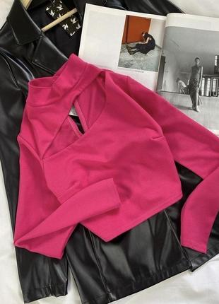 Топ з розрізом