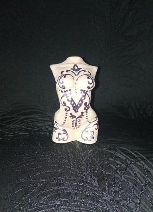Статуэтка " женское тело"
