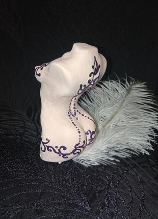 Статуэтка " женское тело"