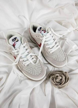 Женские кожаные кроссовки dunk low double swoosh sail orange