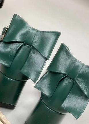 Екслюзивні туфлі з італійської шкіри жіночі смарагдові зелені3 фото
